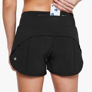 Lululemon Black Speed Up Short 4” Size 4 Lined